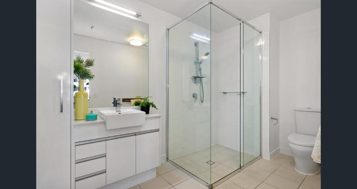 Link Portside Wharf Apartment Hotel Brisbane Bagian luar foto