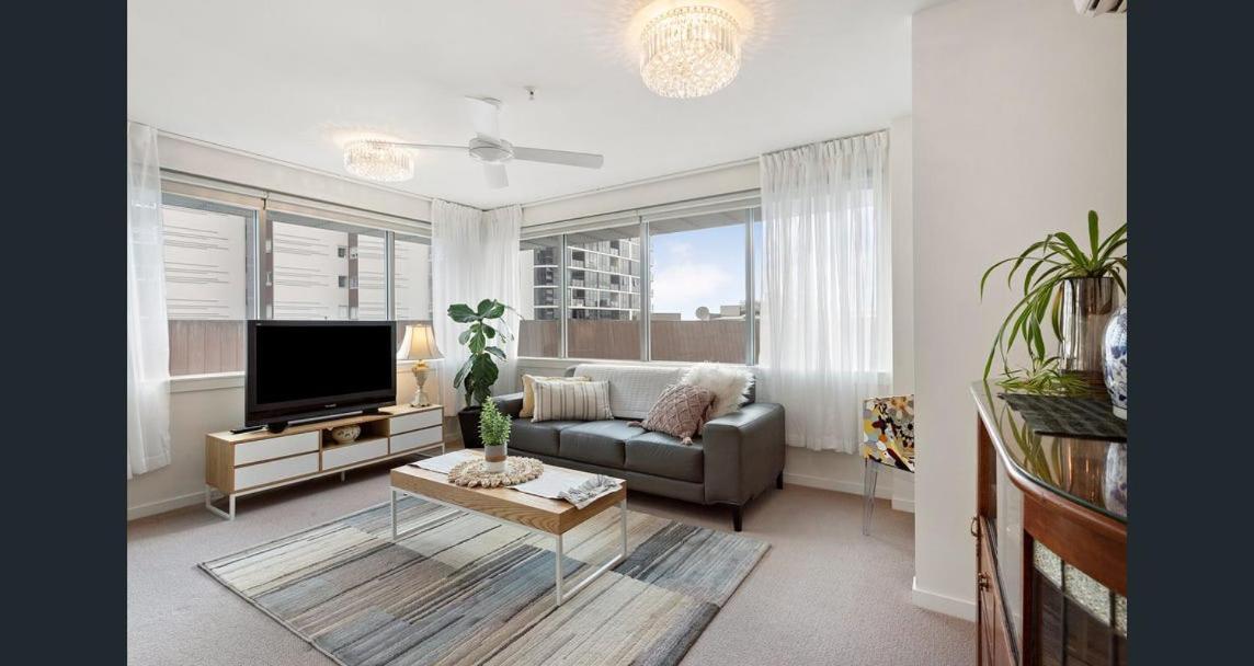 Link Portside Wharf Apartment Hotel Brisbane Bagian luar foto