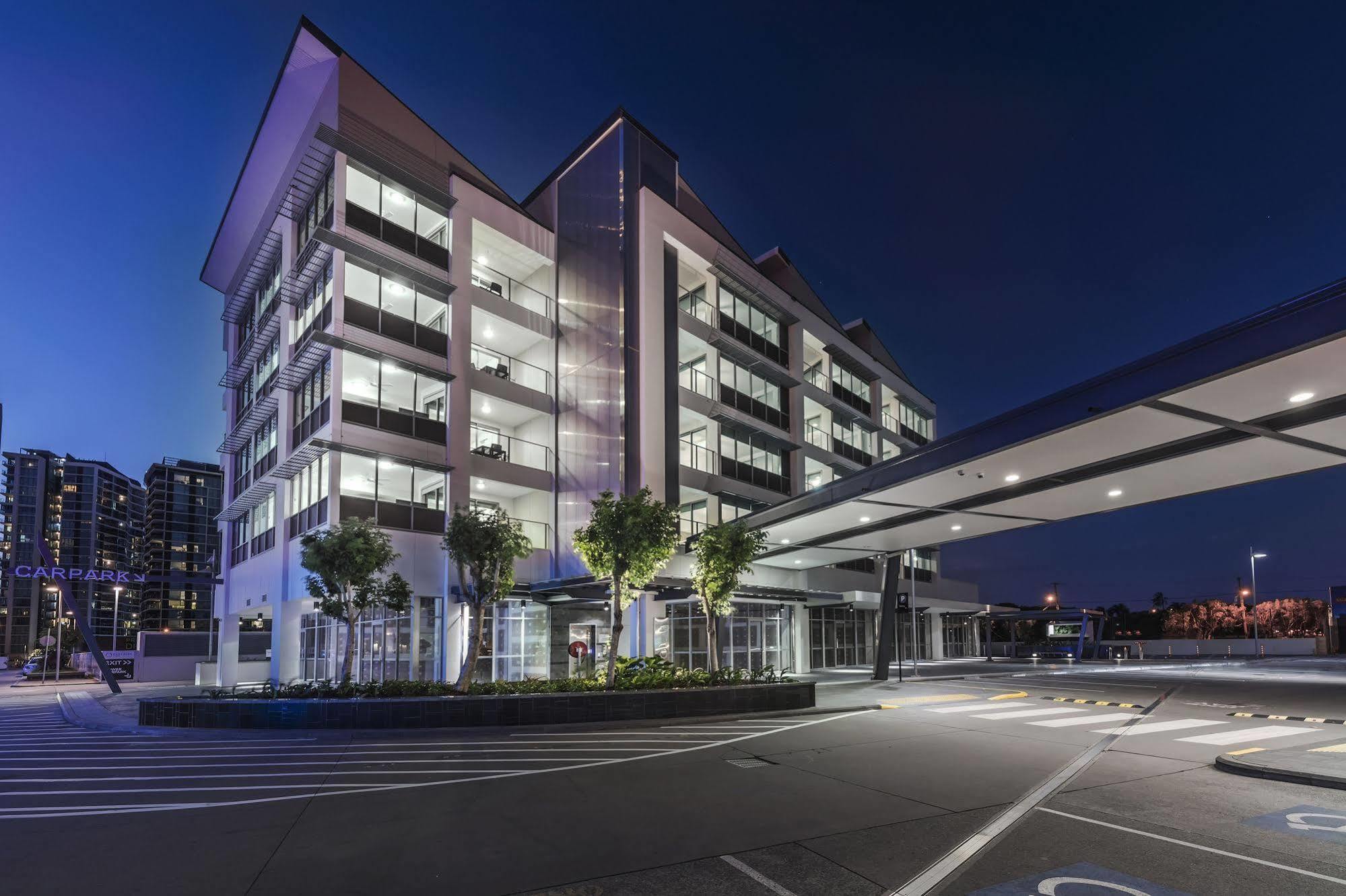 Link Portside Wharf Apartment Hotel Brisbane Bagian luar foto