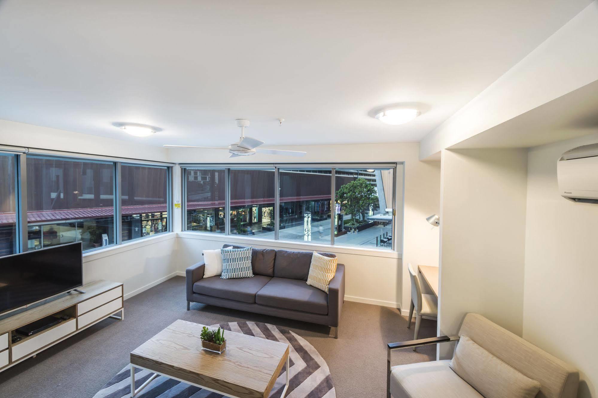 Link Portside Wharf Apartment Hotel Brisbane Bagian luar foto