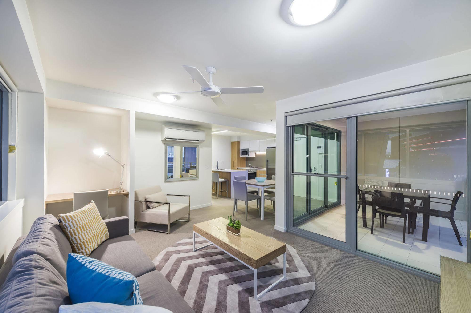 Link Portside Wharf Apartment Hotel Brisbane Bagian luar foto