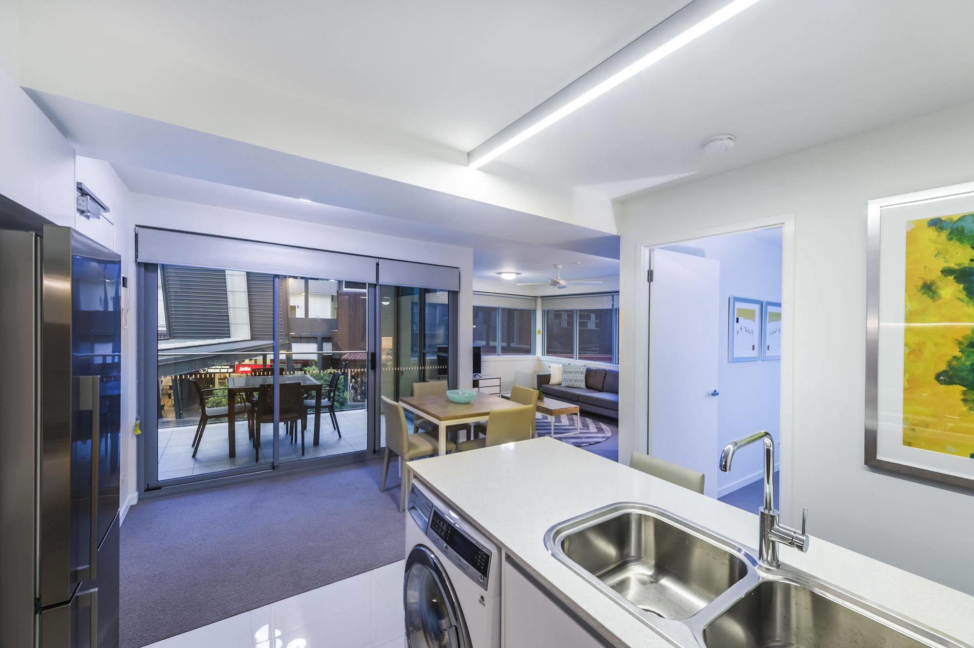 Link Portside Wharf Apartment Hotel Brisbane Bagian luar foto